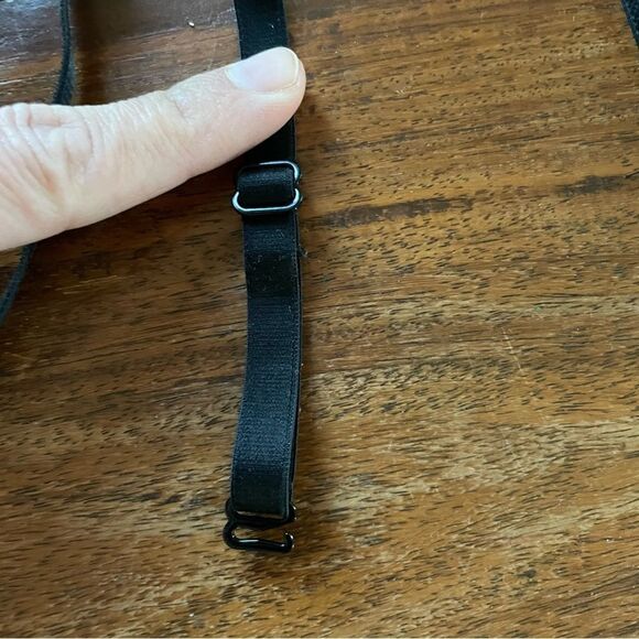 Pair of Black Adjustable Bra Straps - Picture 3 of 4